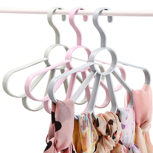 PETAL SHAPE CREATIVE SCARF HANGERS