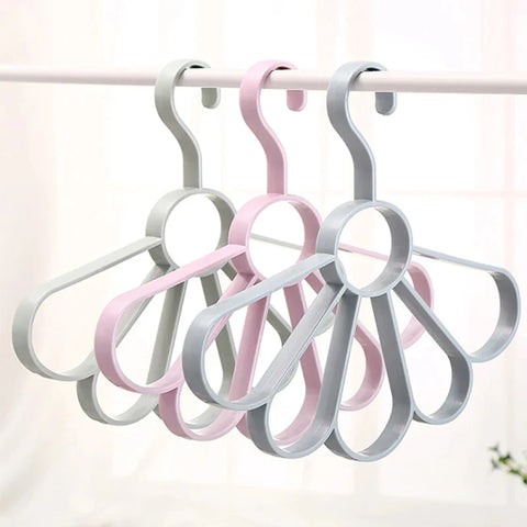 PETAL SHAPE CREATIVE SCARF HANGERS  PETAL SHAPE CREATIVE SCARF HANGERS