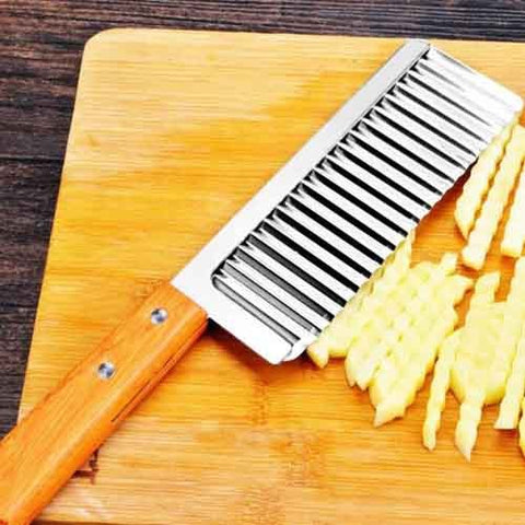 Curly Cutting Knife With Wooden Grip Curly Cutting Knife With Wooden Grip